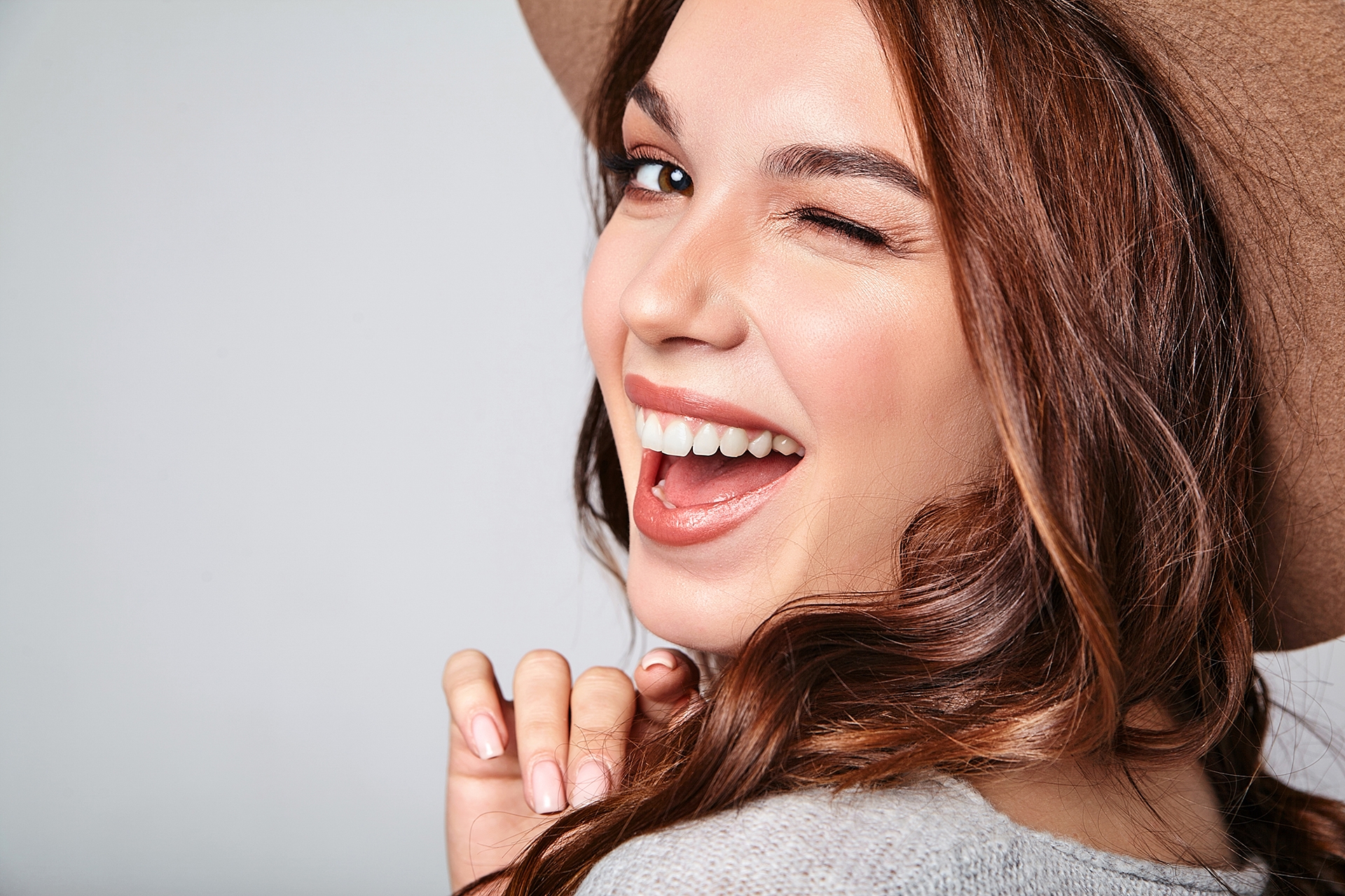 Hollywood Smile Nedir? Estetik Gülüşün Sırrı